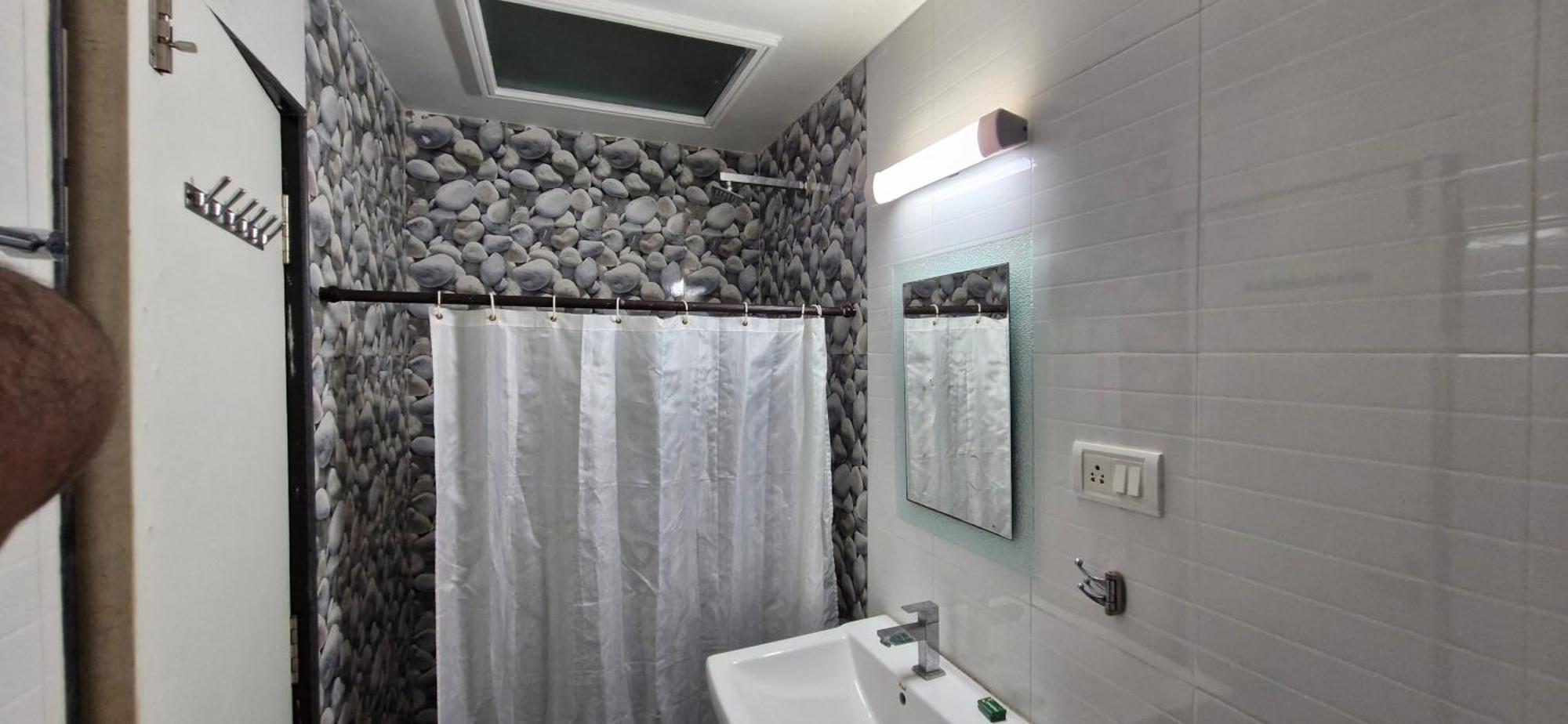 Haven Apartment Inn Baga Beach Exterior foto