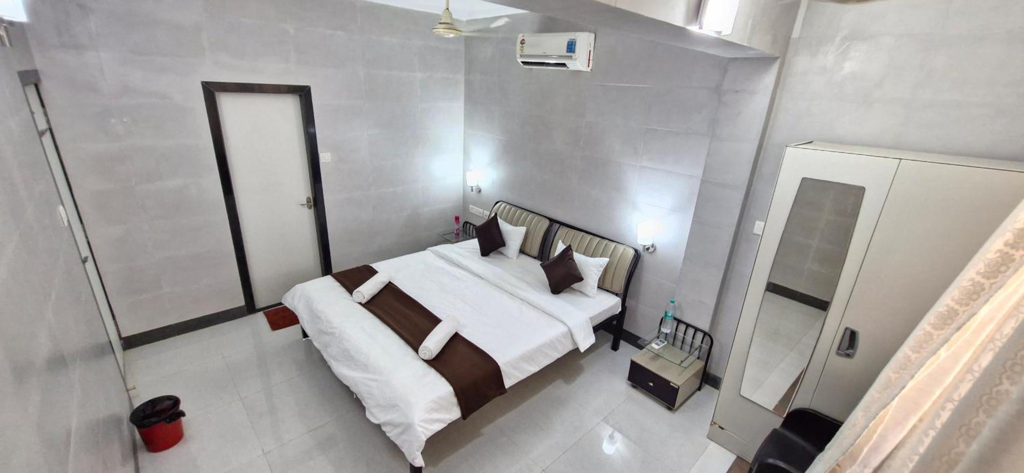 Haven Apartment Inn Baga Beach Exterior foto