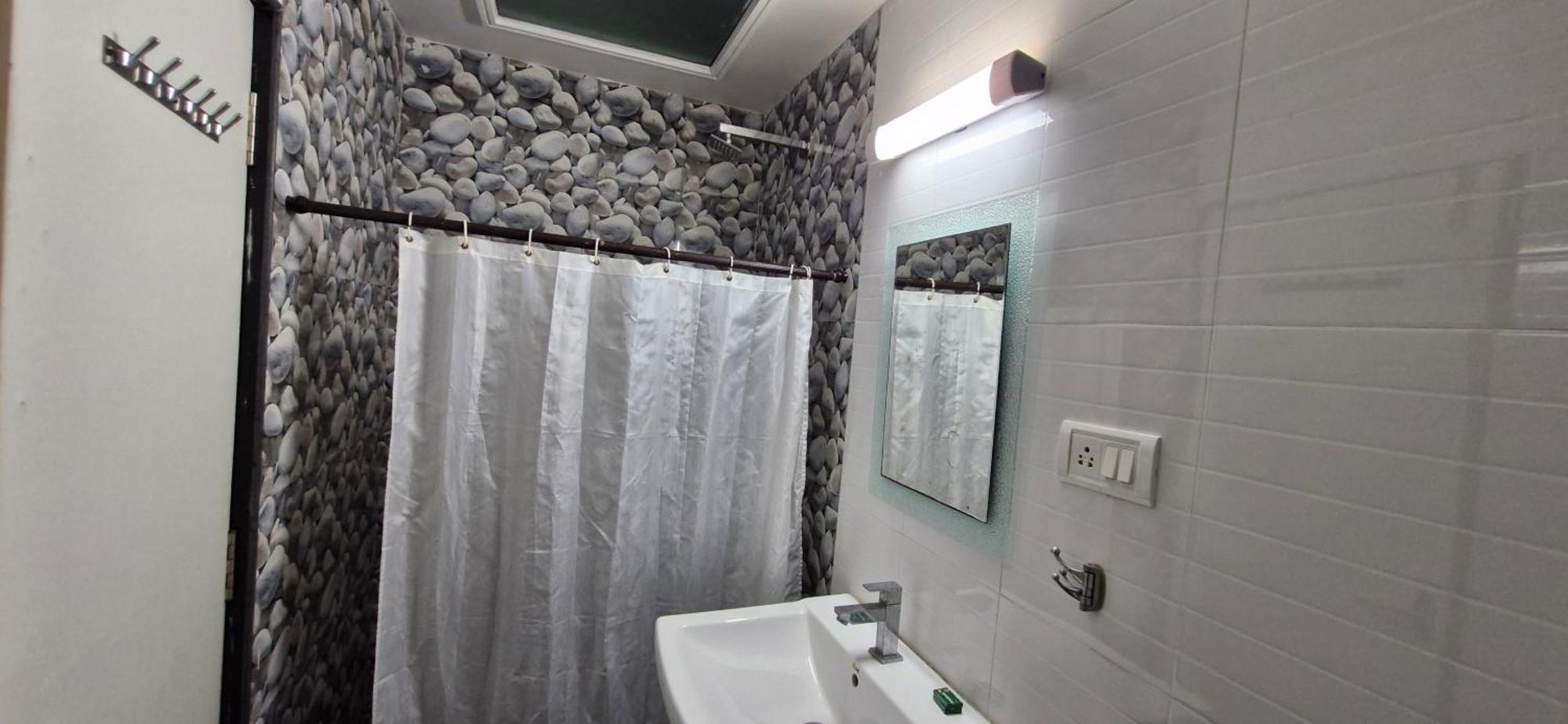 Haven Apartment Inn Baga Beach Exterior foto